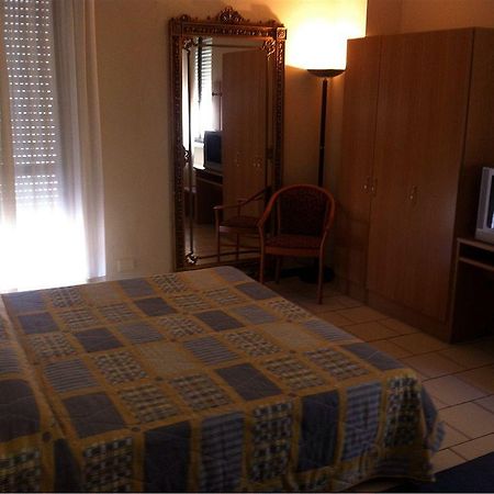 Hotel Cristallo Barga Fornaci di Barga Exteriör bild