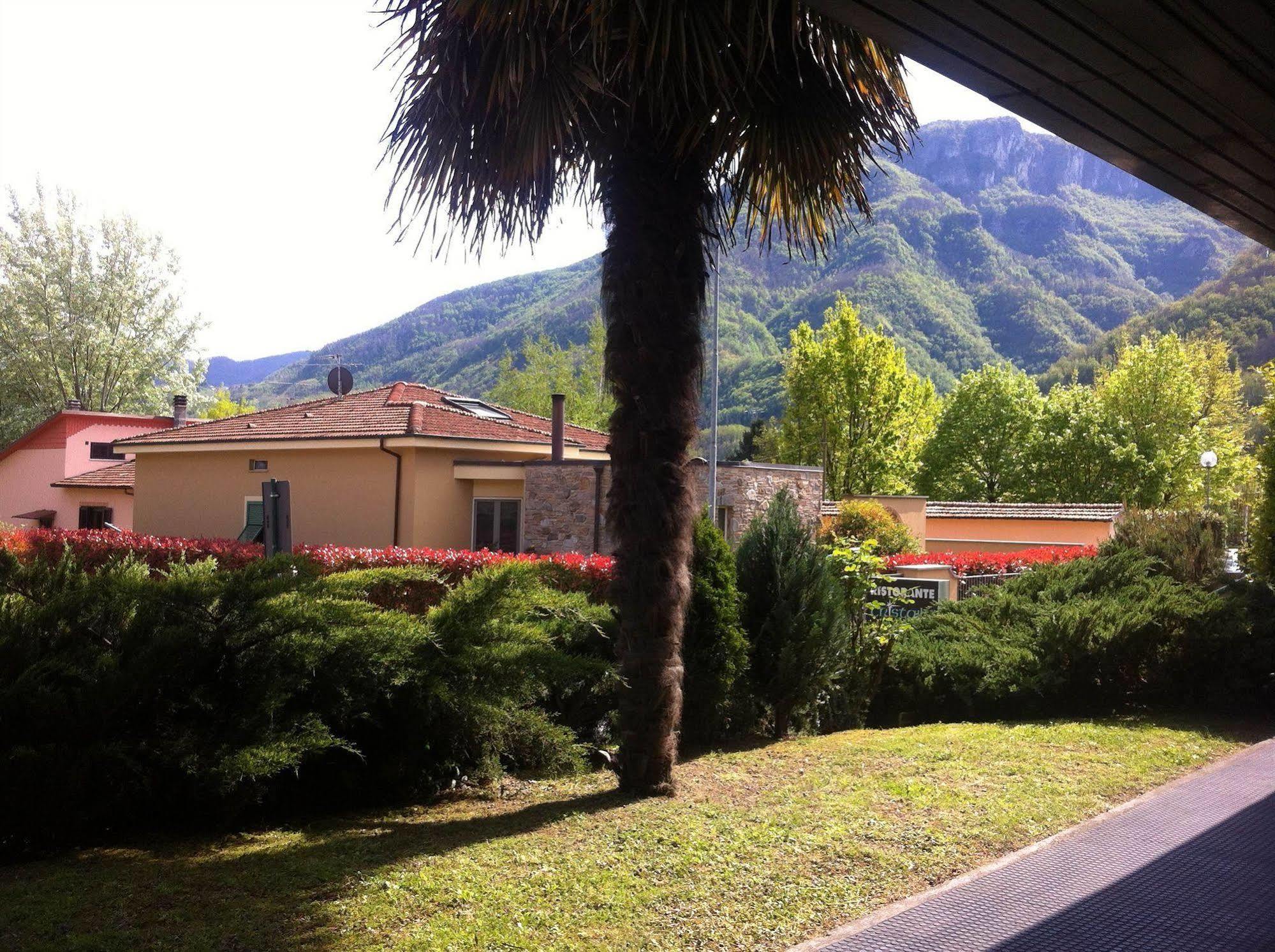 Hotel Cristallo Barga Fornaci di Barga Exteriör bild